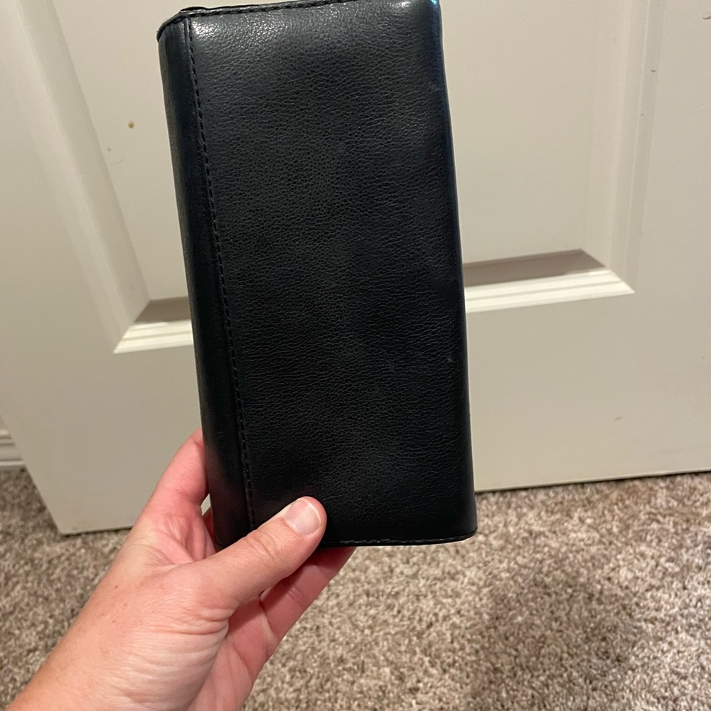 🖤Michael Kors black wallet with silver hardware🖤 - Picture 3 of 4